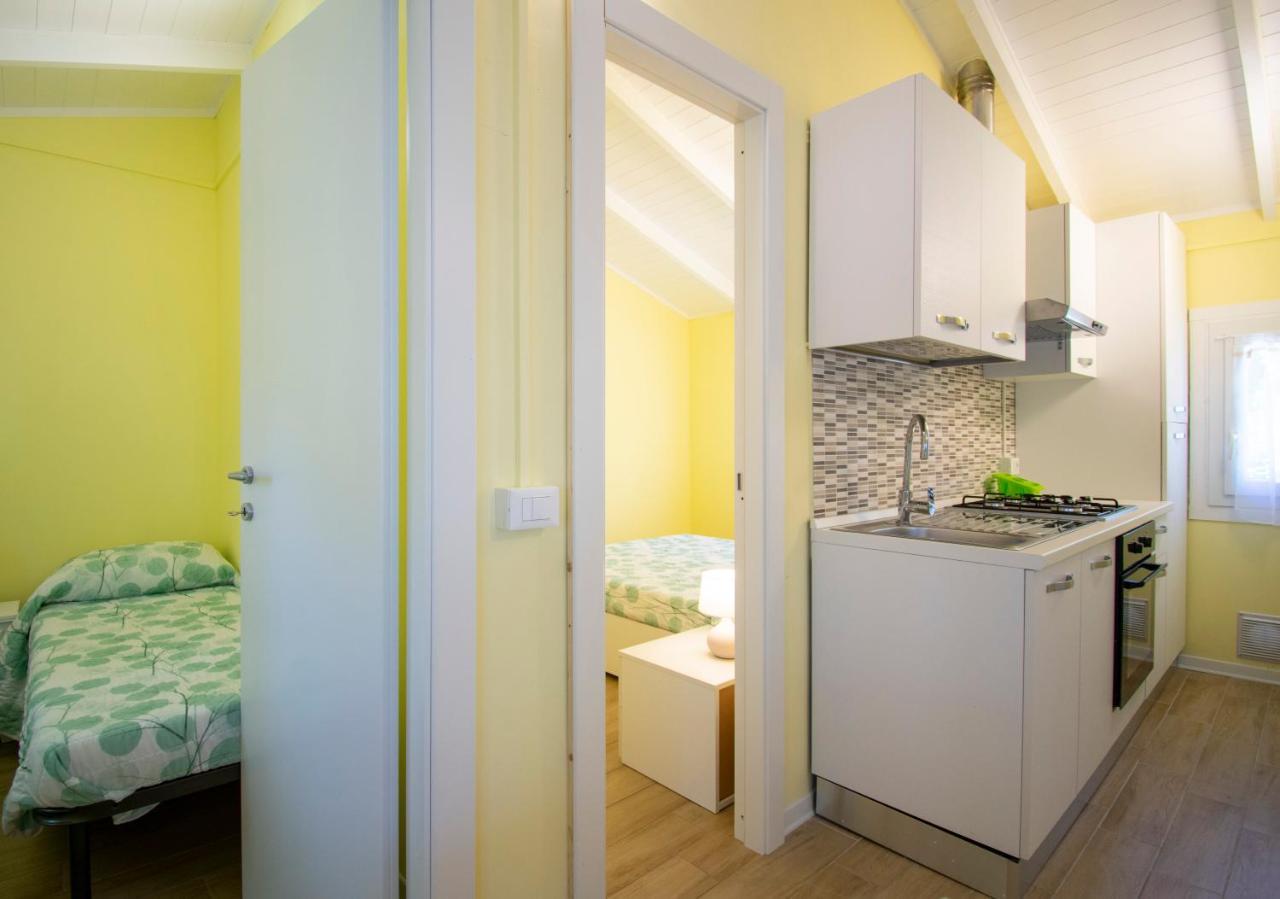 Camping Parco Vacanza Partaccia 2 Марина ди Маса Екстериор снимка