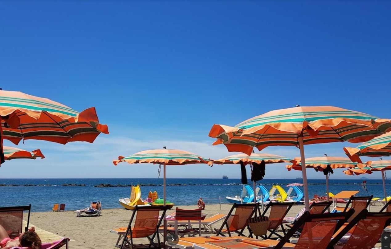 Camping Parco Vacanza Partaccia 2 Марина ди Маса Екстериор снимка